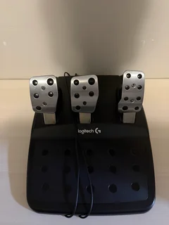 Logitech Gaming G920 Driving Force Racing Wheel For Xbox One and PC