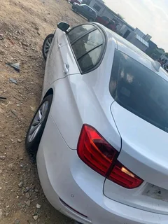 BMW F30  n20 auto engine 2015 STRIPPING FOR SPARES