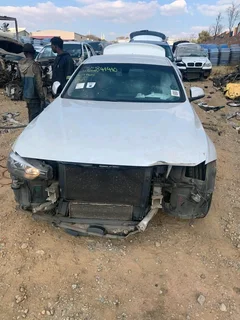 BMW F30  n20 auto engine 2015 STRIPPING FOR SPARES