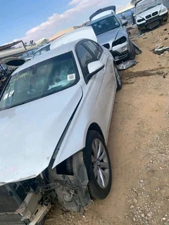 BMW F30  n20 auto engine 2015 STRIPPING FOR SPARES