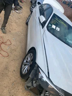 BMW F30  n20 auto engine 2015 STRIPPING FOR SPARES