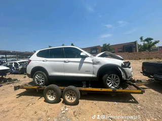 BMW x3 F25 facelift 2.oi n20 engine  auto 2015 STRIPPING FOR SPARES