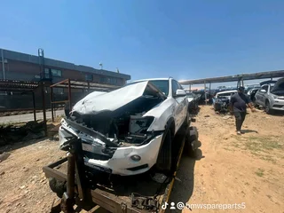 BMW x3 F25 facelift 2.oi n20 engine  auto 2015 STRIPPING FOR SPARES