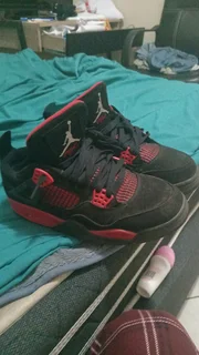 Jordan 4's (Red thunders)