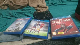 CD's and PS 4 Controller