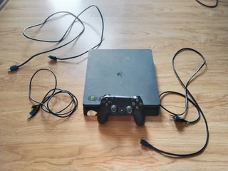 Playstation 4, 1 TB