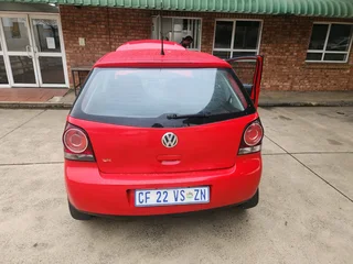 I&#39;m selling car polo with a very good price