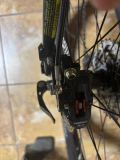 GT ZASKAR MOUNTAIN BIKE