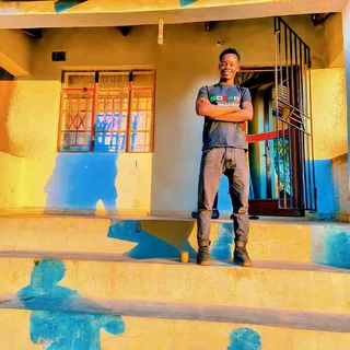 I&#39;m looking a job as a garden boy