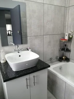 Apar - Ad posted by Miemie Noordermeer