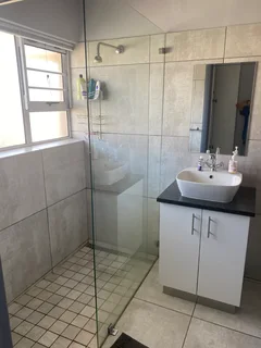 Apar - Ad posted by Miemie Noordermeer