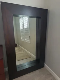 mirrors - Ad posted by Oliver Landreth