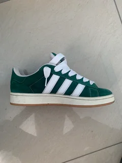 Sneakers - Ad posted by Mpho Mphahlele