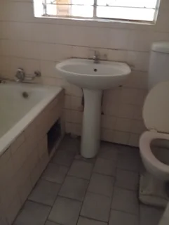 2 bedrooms house in Regents Park