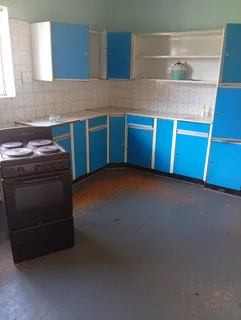 2 bedrooms house to let