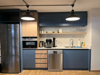 Modern Premium Office to Rent – Victoria Junction, Cape Town