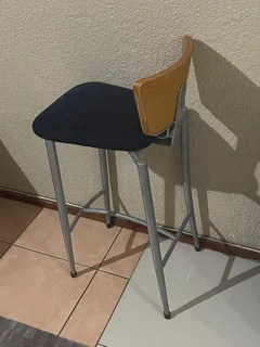 Kitchen bar chairs