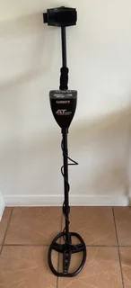 GARRETT AT PRO METAL DETECTOR