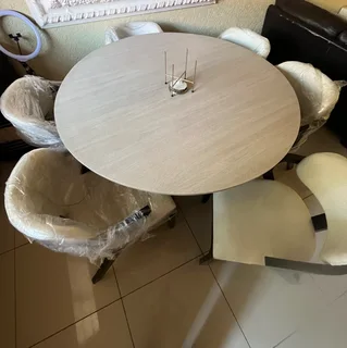 ✨ Elegant 6-Seater Round Dining Suite