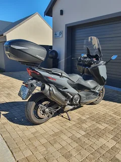 2023 Yamaha Tmax
