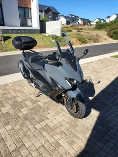 2023 Yamaha Tmax