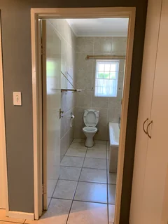 A room available in a 3 bedroom stand alone house with gar