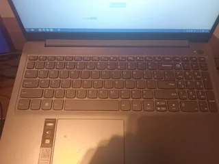 Lenovo ideapad(3i) laptop - 24GB RAM, i7 x 10 core CPU, 1TB hard drive