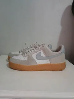 Nike Air Force 1 &#39;07 LV8 sneaker
