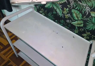 Salon Trolley with Magnifying Lamp