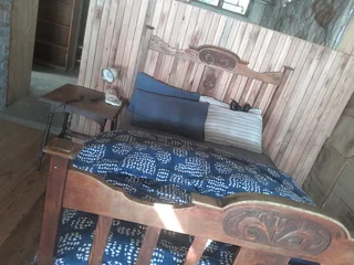 Looking for job me cannis like house painting, guest painting ,faccing ,brick work roofing hand man