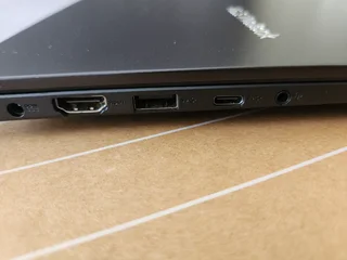 Asus VivoBook 14 i7 K413E Notebook