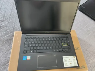 Asus VivoBook 14 i7 K413E Notebook