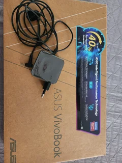 Asus VivoBook 14 i7 K413E Notebook