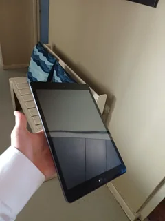 ipad 8th gen wi-fi and sim