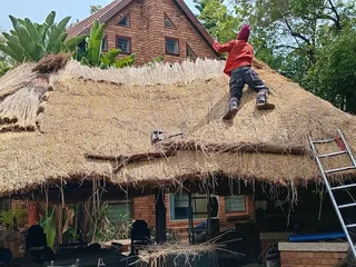 Thatching, Thatch Repairs, Harvey Thatch tiling and all Thatch maintenance