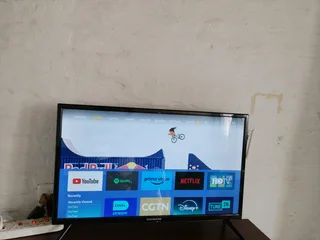 Digimark smart tv {40} inch
