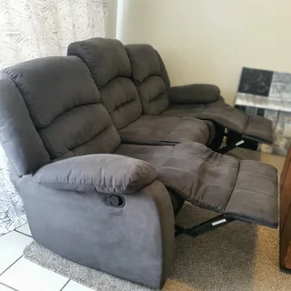 Sofa - Ad posted by Ni Yangu