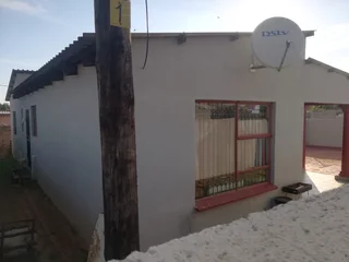 House - Ad posted by Gomolemo Madibana