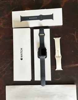 Apple Watch SE midnight 44mm M/L
