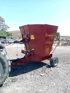 2019 Diamond voermenger/kerver