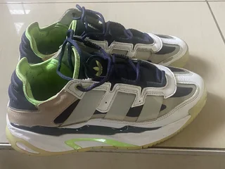 Shoes - Ad posted by Lwandile