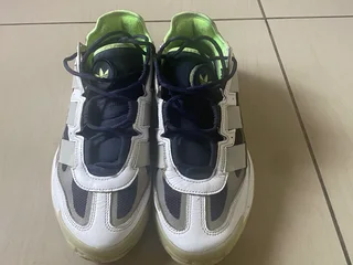 Shoes - Ad posted by Lwandile