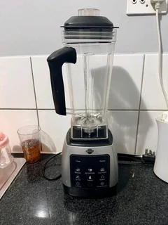 Genesis Blender