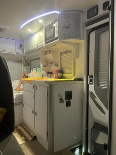 Motorhome - 2023 Discoverer 4V4 Daily 35