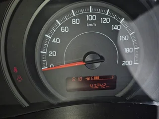 2022 Suzuki Swift 1.2 GA low kilos great condition.R125000 neg