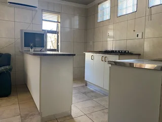 Separate Entrance | De La Haye Estate, Bellville | R4 800-00