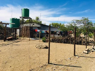 Fixer Upper Smallholding with two homesteads, fenced, pet friendly for a bargain!