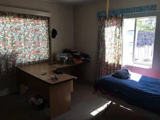 Fixer Upper Smallholding with two homesteads, fenced, pet friendly for a bargain!