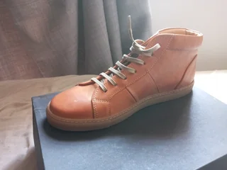 Namebrand shoes for you
