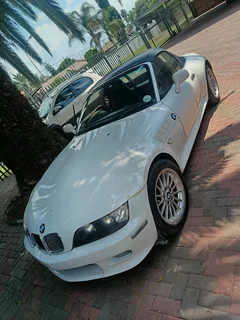SECOND HAND BMW Z3 BLUE HOOD FOR SALE